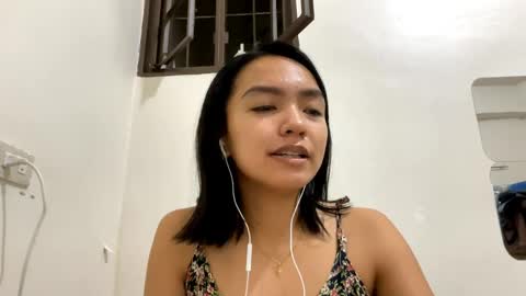 Elly online show from April 10, 10:16 pm