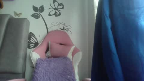 charis 2 online show from April 24, 7:05 pm