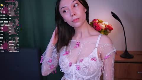 Yumi online show from June 3, 10:26 pm