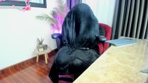 Charlote online show from October 30, 12:28 pm