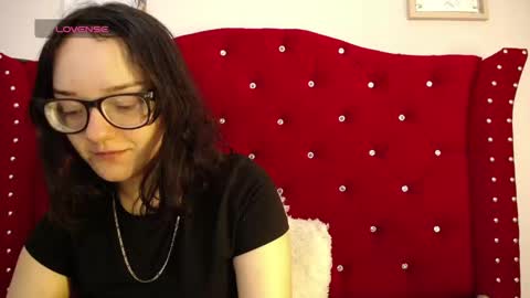 Snapshot of charlotte1_ls chatting on December 19, 9:49 pm charlotte1_ls online show from December 19, 9:49 pm