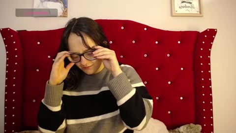 Snapshot of charlotte1_ls chatting on December 18, 10:02 pm charlotte1_ls online show from December 18, 10:02 pm