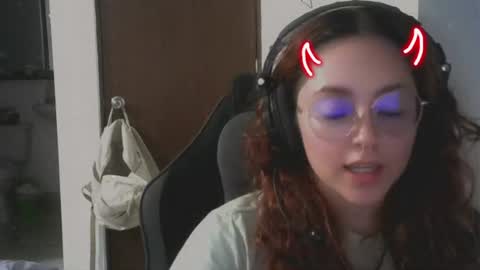Charlotte 3 online show from June 16, 2:23 am