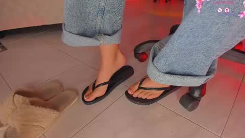 charlotte  grey online show from March 25, 8:01 pm