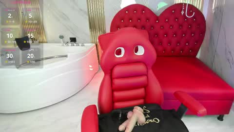 charlotte__milf online show from May 30, 8:16 pm