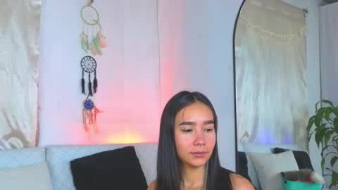 Snapshot of charlotte_copper chatting on October 23, 12:00 pm Charlotte online show from October 23, 12:00 pm