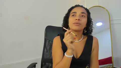 charlottte y dante online show from July 19, 5:53 am