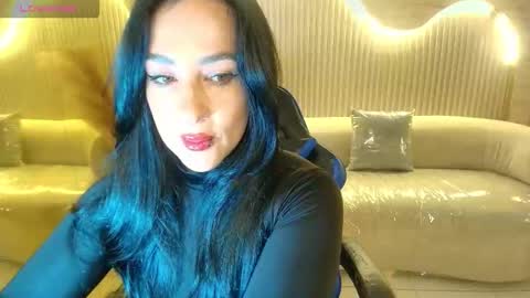 Charlotte  online show from December 22, 3:09 am