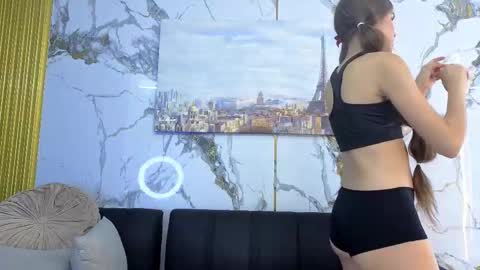 charlotte_skinny23_aws online show from October 1, 6:35 pm