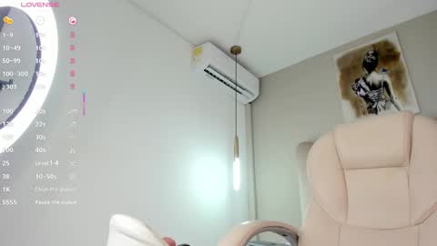 Charlotte online show from February 12, 2:33 pm