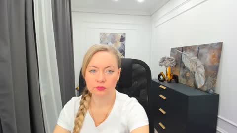 Charlotte online show from April 7, 11:56 am