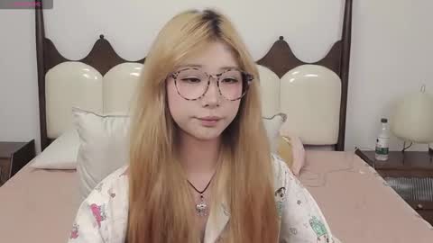 Charlotte online show from November 8, 3:28 pm