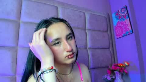 charlottestuart_ online show from March 27, 4:36 am