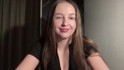 CharlotteXGold online show from February 23, 9:25 pm