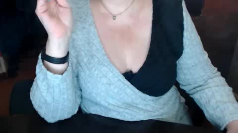 CharlotteXTasty online show from March 23, 11:38 am