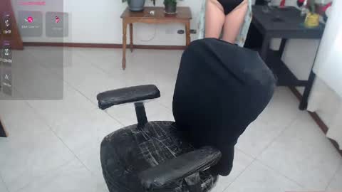 charlottezoe online show from February 17, 6:50 pm