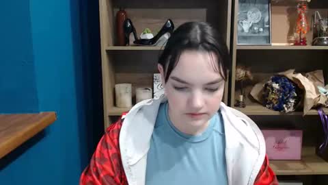 Julliette online show from December 2, 7:32 am