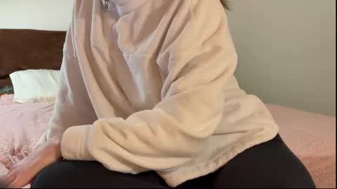 katie online show from December 22, 9:34 am