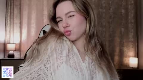 Emilia online show from June 5, 5:11 am