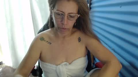 CHAYLA VICTORIA RUIZ  online show from April 19, 3:45 pm