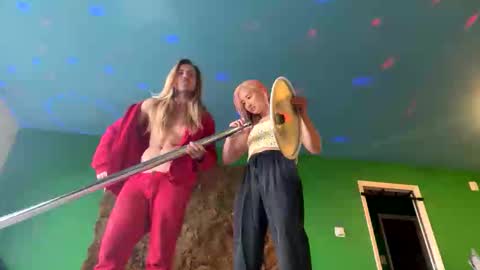 chellybear101 online show from June 3, 2:12 am
