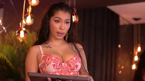 Cherry online show from April 8, 7:05 pm