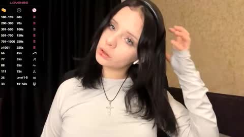 Eva online show from December 17, 1:15 pm