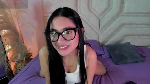 cherry_bunnyx online show from January 11, 4:39 am