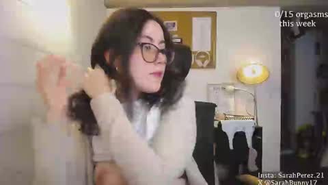 Sarah Prez online show from December 2, 11:05 pm