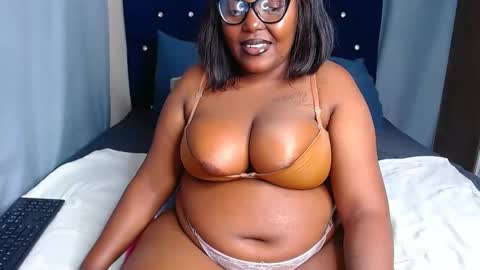 cherryyummy69 online show from December 20, 9:13 am