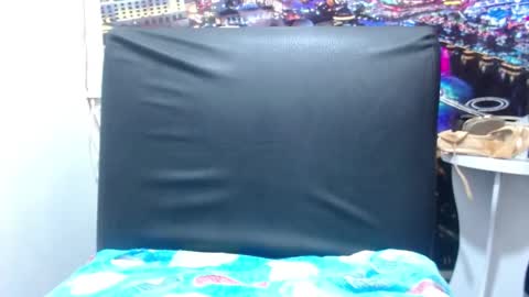 Snapshot of chiky_nastyy chatting on February 3, 2:02 pm Chikys online show from February 3, 2:02 pm