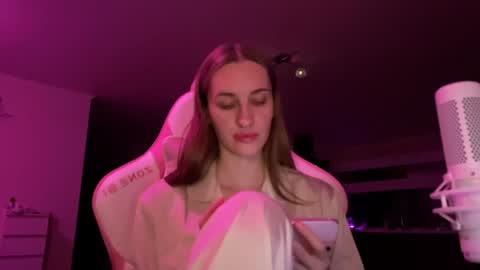 Goddess Vika - owner of all ur money online show from January 15, 4:43 pm