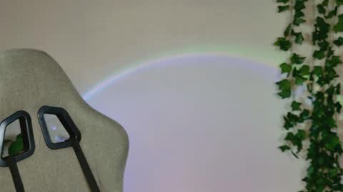 Bella online show from April 10, 9:15 am