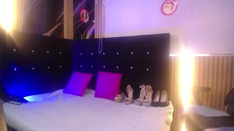 Chloe  online show from December 16, 12:44 pm