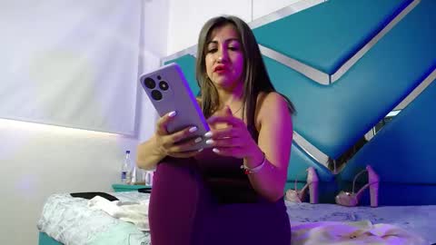 Chloe  online show from November 10, 12:55 pm