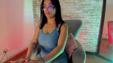 Chloe Skye online show from April 18, 7:58 pm