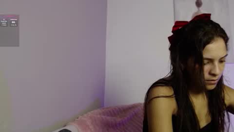 chloe_peach_ online show from March 4, 12:23 pm