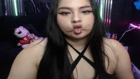 chloe_smith5 online show from April 9, 2:44 pm