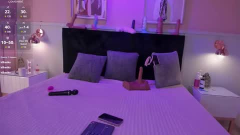   online show from February 12, 7:59 pm