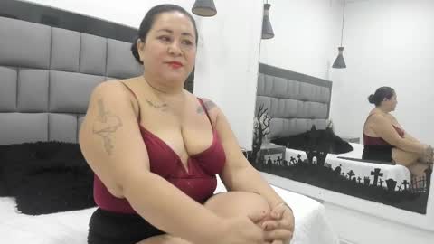chloee_pervert online show from February 17, 11:34 am