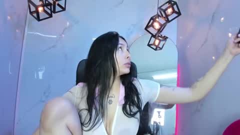 ChloeeThompson online show from November 9, 3:02 am