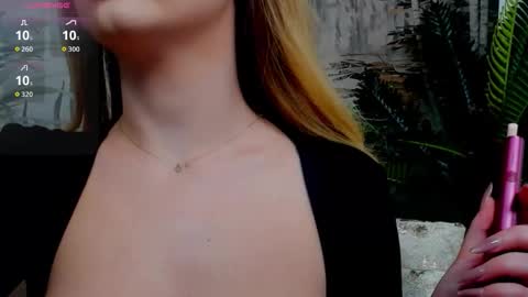 Chloee online show from November 24, 7:16 pm