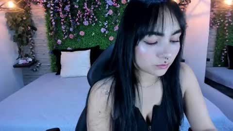 Chloe online show from November 29, 12:25 am