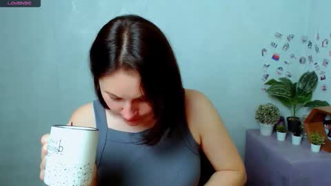 Chloe online show from December 15, 5:01 am