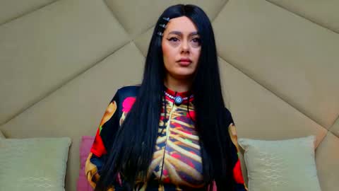 Chloe Vee online show from March 25, 6:16 am