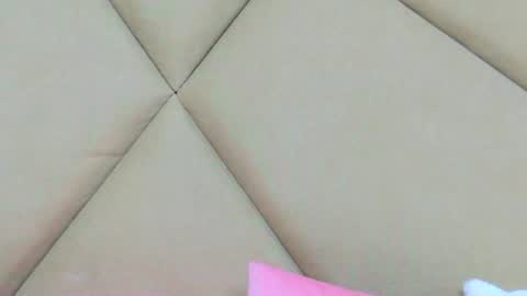 Chloe Vee online show from April 6, 4:57 am