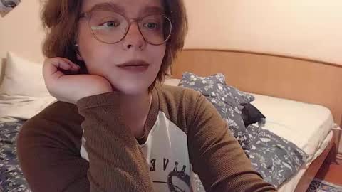 chmiri online show from October 19, 1:02 pm