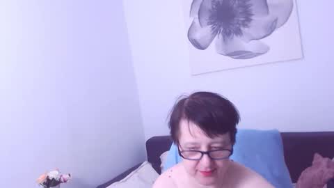 Christa online show from January 10, 7:11 pm