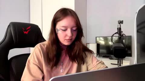 Kristi online show from March 5, 9:38 am