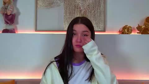 Christina online show from December 15, 6:35 pm